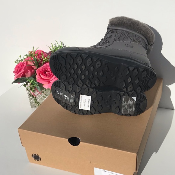 UGG Zaylee Micro Cheetah Boot - Picture 9 of 10